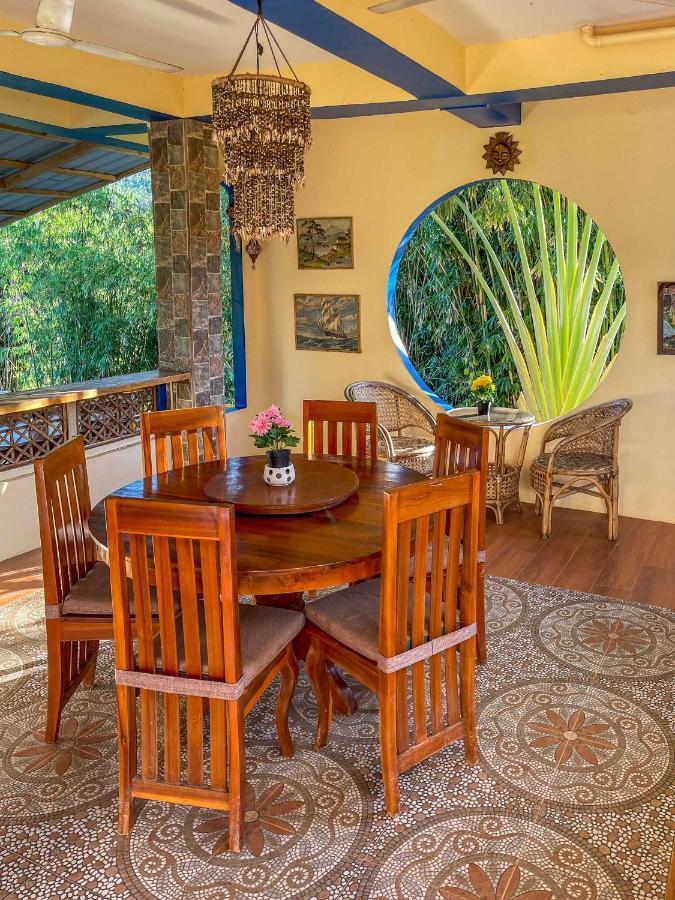 Blue Moon Guesthouse Puerto Princesa Ngoại thất bức ảnh