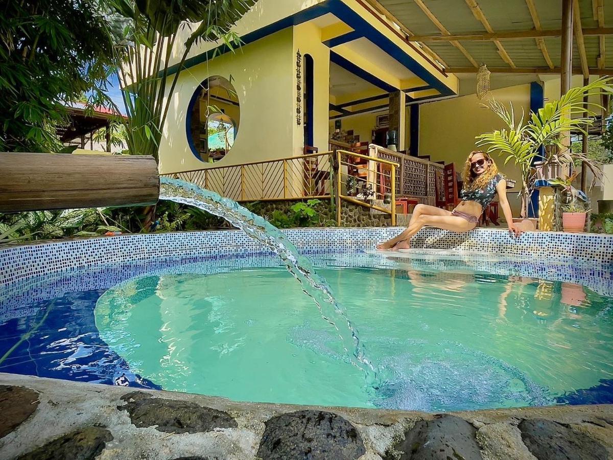 Blue Moon Guesthouse Puerto Princesa Ngoại thất bức ảnh