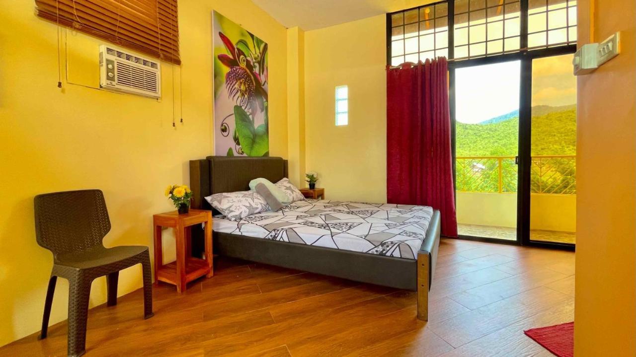 Blue Moon Guesthouse Puerto Princesa Ngoại thất bức ảnh
