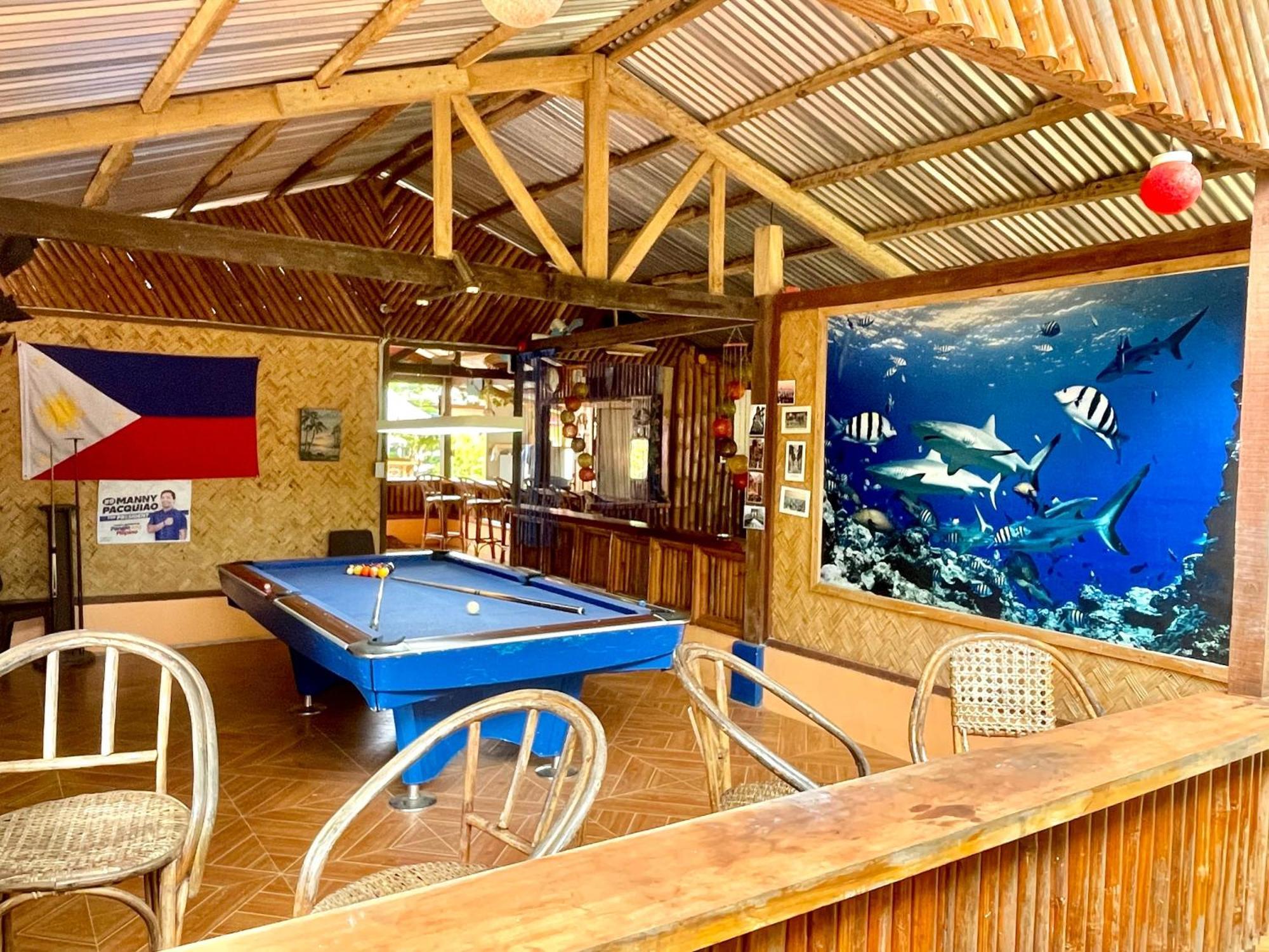 Blue Moon Guesthouse Puerto Princesa Ngoại thất bức ảnh