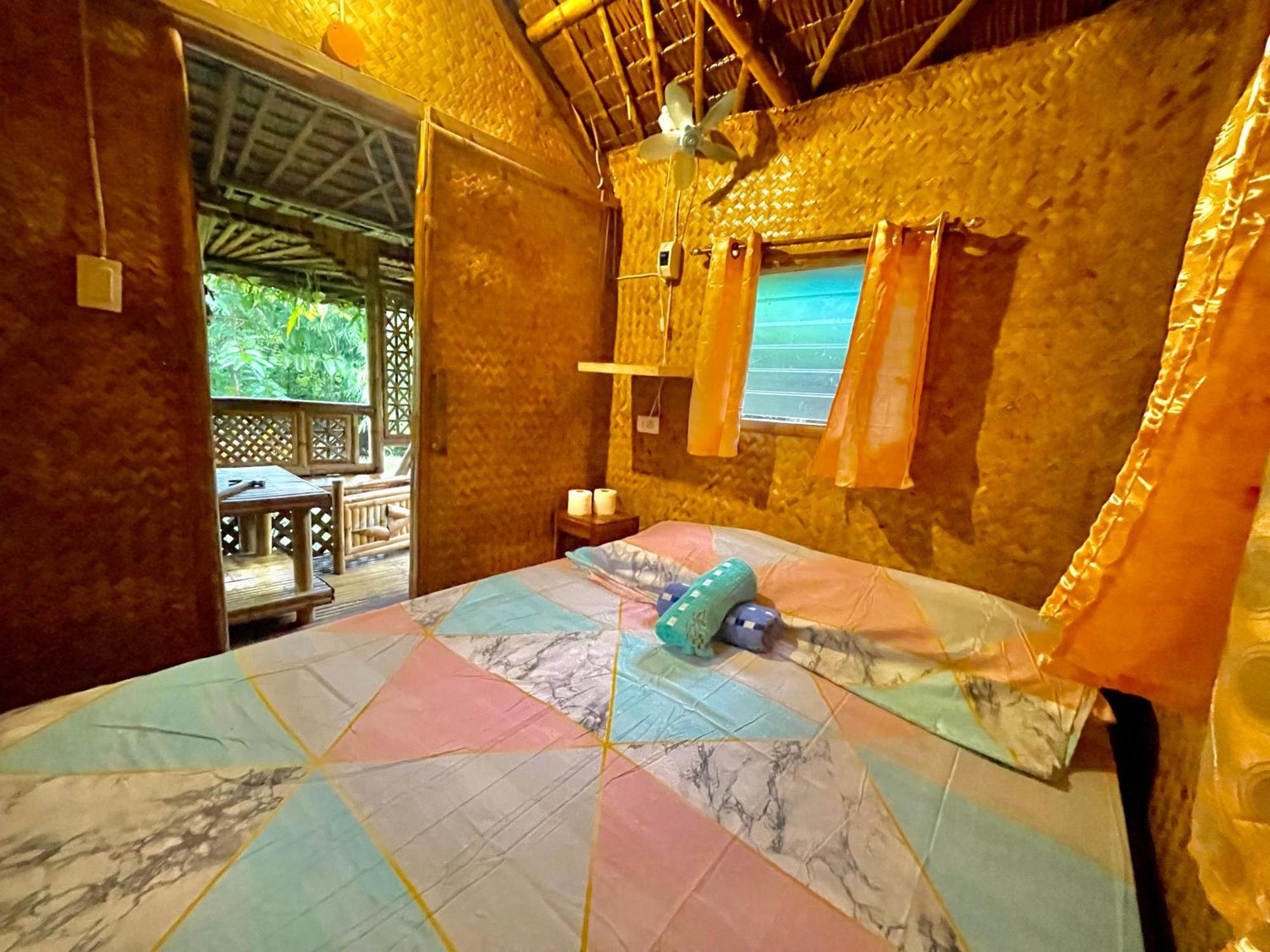 Blue Moon Guesthouse Puerto Princesa Ngoại thất bức ảnh