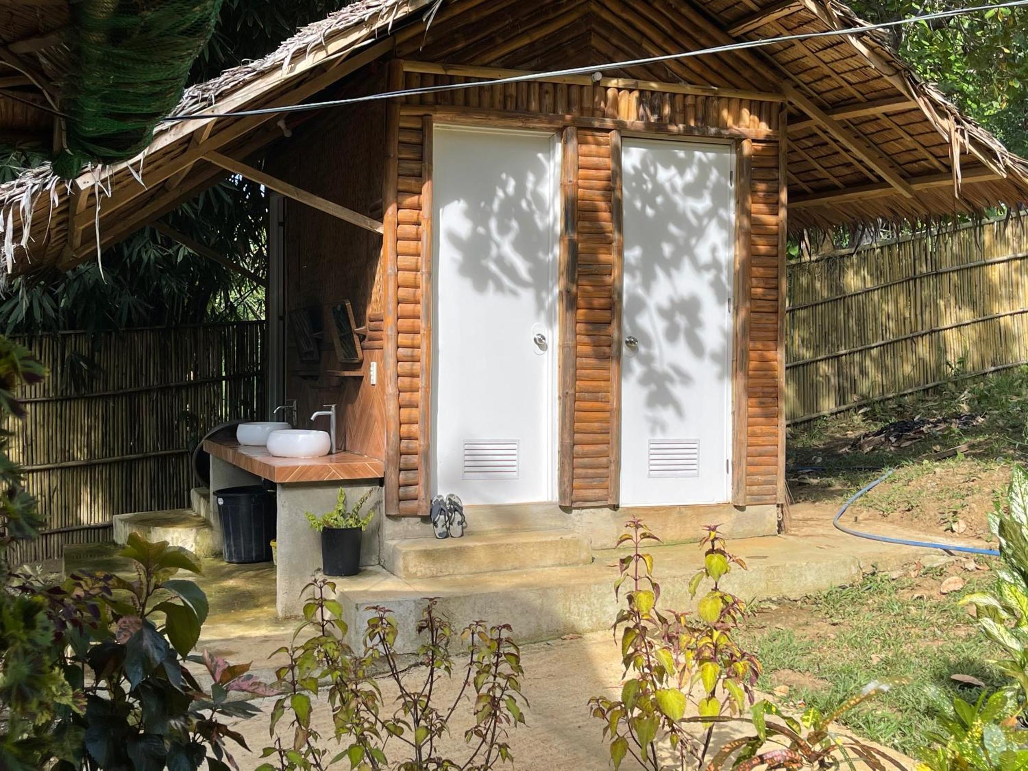 Blue Moon Guesthouse Puerto Princesa Ngoại thất bức ảnh